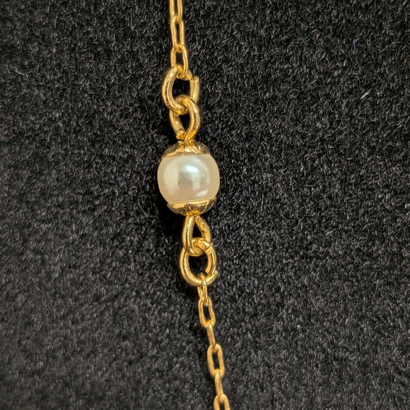 Avon Gold Necklace with Pearl Accents - Picture 7 of 7